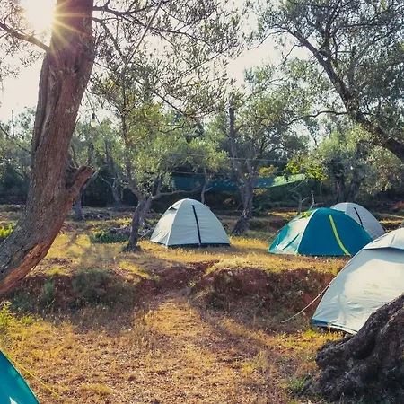 Black Goat Camping Campeggio *