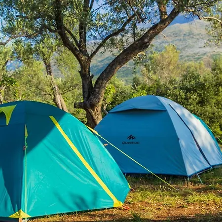 Black Goat Camping Campeggio *