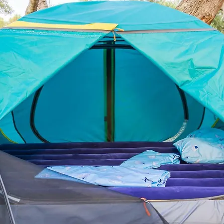 Campeggio Black Goat Camping Himare